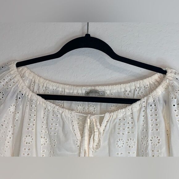 Scarlet Roos: A romantic babydoll-style blouse featuring Broderie Anglais - Picture 2 of 8